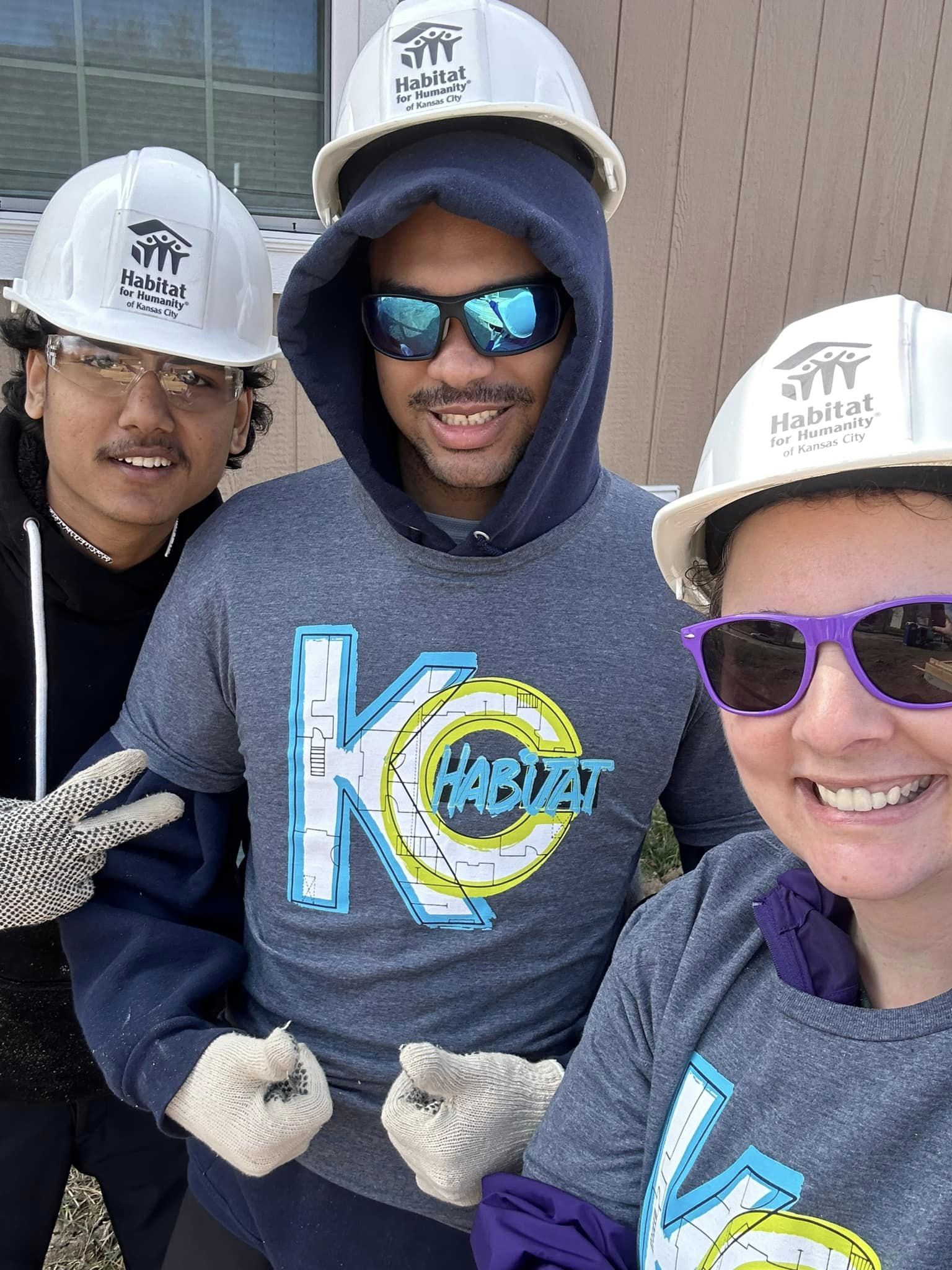 Student Volunteers with KC Habitat for Humanity ASB 2024